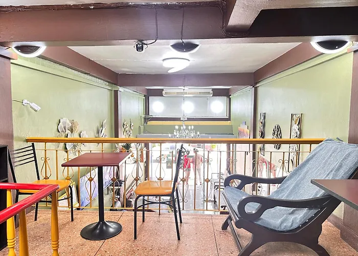 Yuma Tashi Hostel *